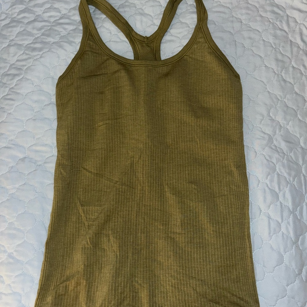 Lululemon tank top